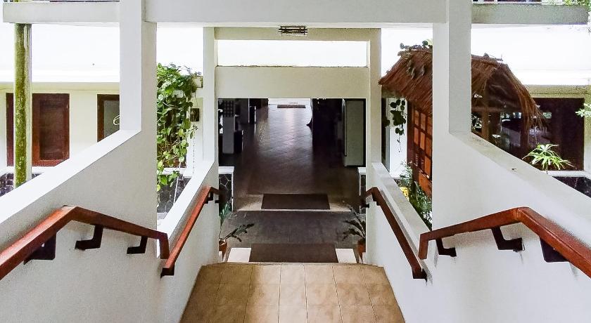 Urbanview near Pasir Angin Hotel - image 13