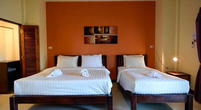 Image of Deluxe Triple Room for 3 People 4