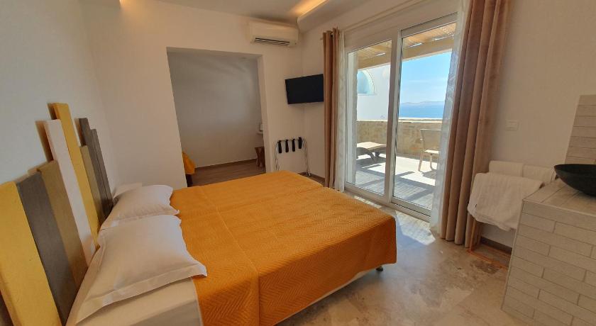 Gorgona Hotel - image 13