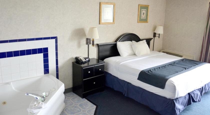 Travelodge by Wyndham Milwaukee