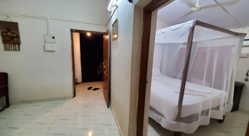 Image of One-Bedroom House 9