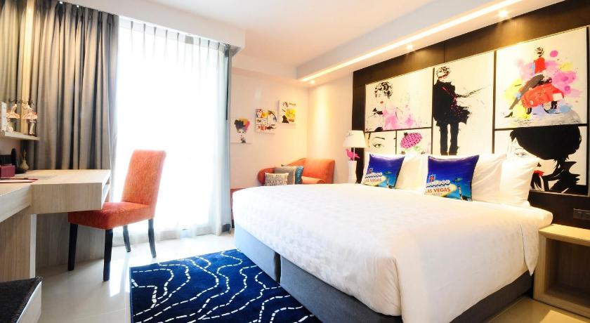 Image of Lady Room 13