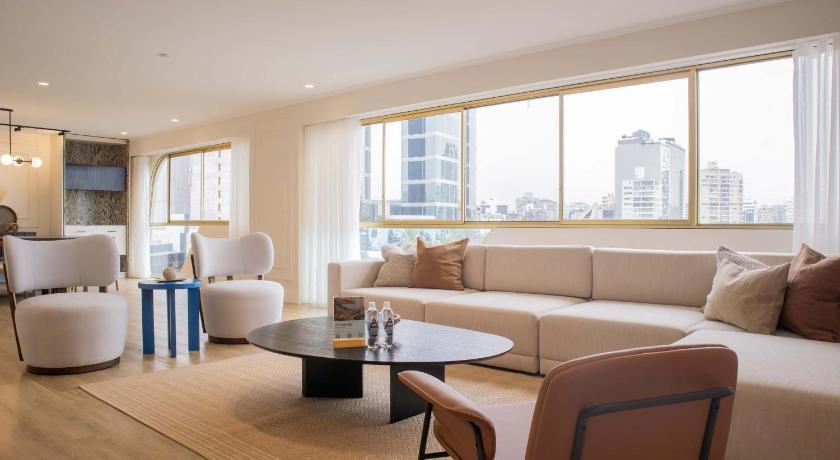 Luxury Seaview 3BR near Larcomar in Miraflores by Wynwood House