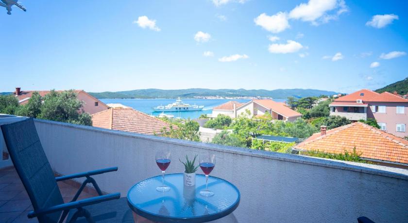Villa MAR