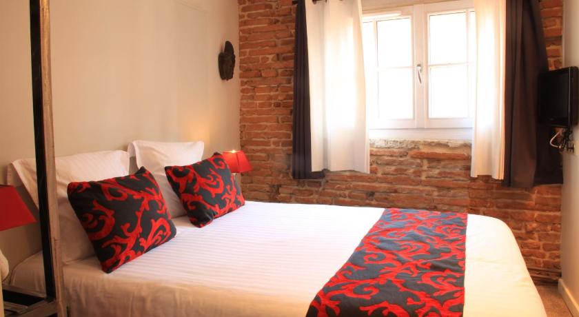 Hotel des Arts photo