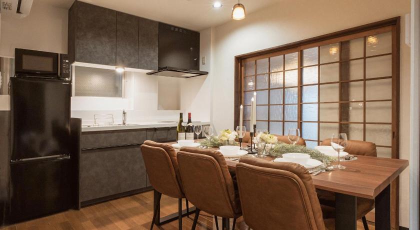 YokaYado Kagoshima Chuo - Retro Style Japanese Modern Entire House with Rooftop Balcony