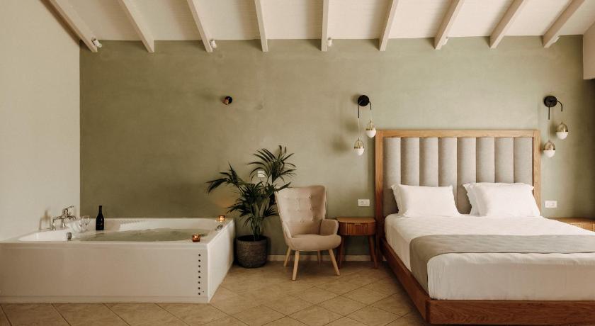 Image of Standard Suite 3