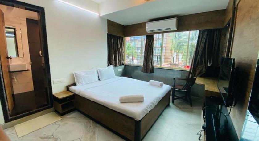 Calangute Beach Way - image 12
