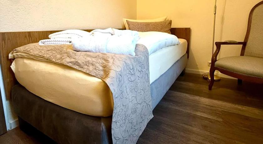 Image of Economy Single Room with Shared Bathroom 1