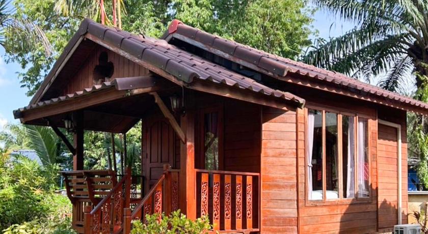 Image of Superior Bungalow 8