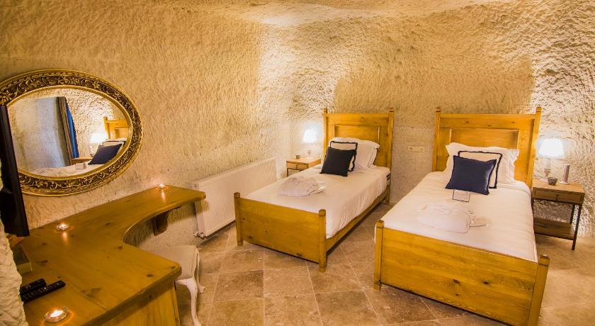 Immagine di Suite Grotta con Giardino (Garden Cave Suite) 3