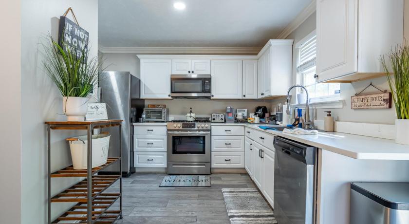 Lithia Springs Spacious 3BR with Game Room and Fenced Yard Near Six Flags and Braves 4-Star Accommodation room