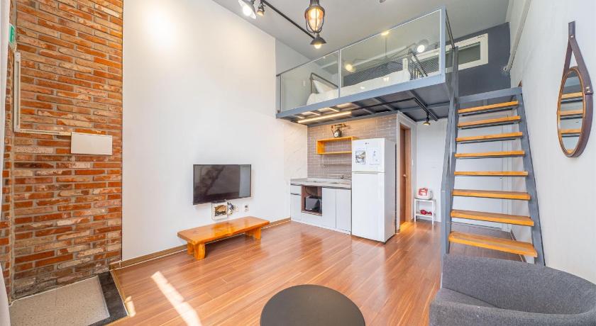 麗水 The Seolem Onsuswimmingpool Pension 3つ星 ゲストハウス ロビー