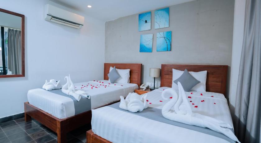 Image of Deluxe Twin Room with Balcony 17