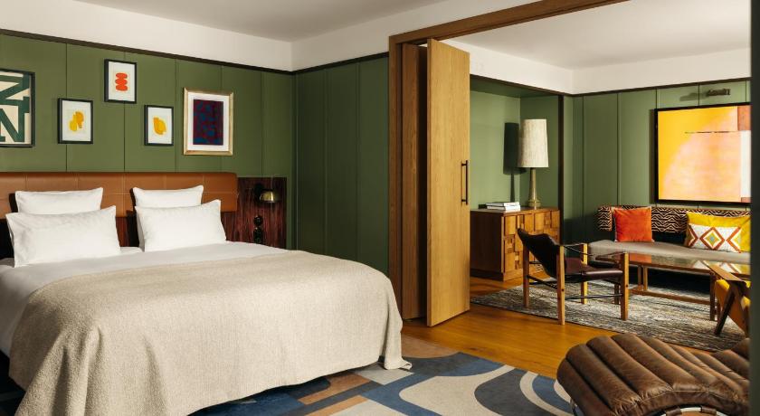 Image of Junior Suite 3