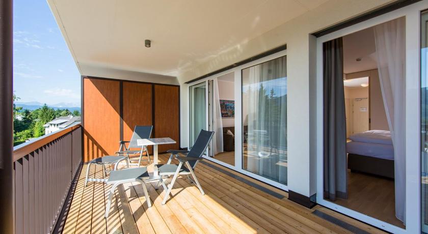 Image of Deluxe King Suite 1