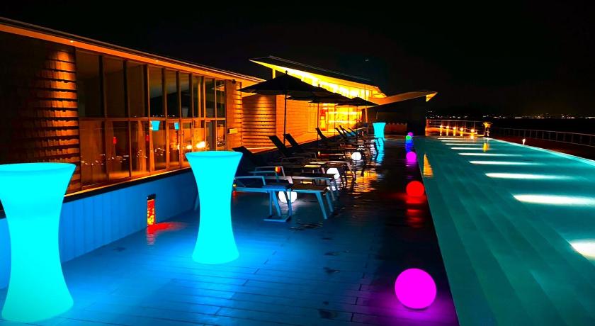 Kobe Aquaignis Awaji Island TRAILER PARK 3-Star Guesthouse exterior