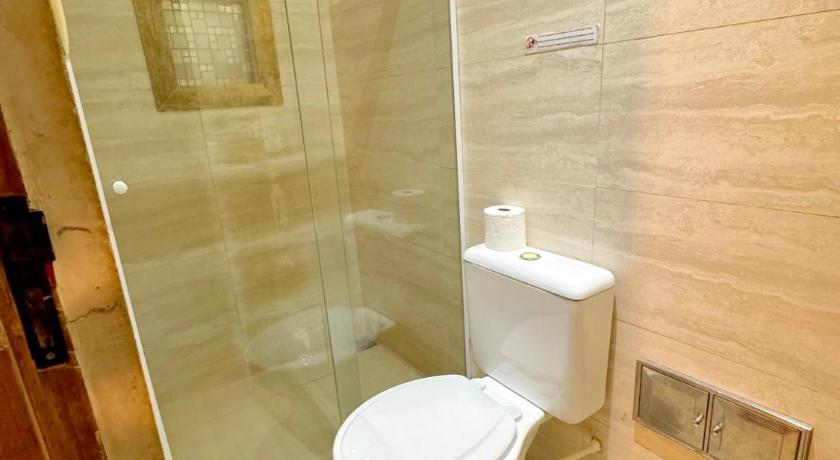 Image of Triple Room with Private Bathroom 8