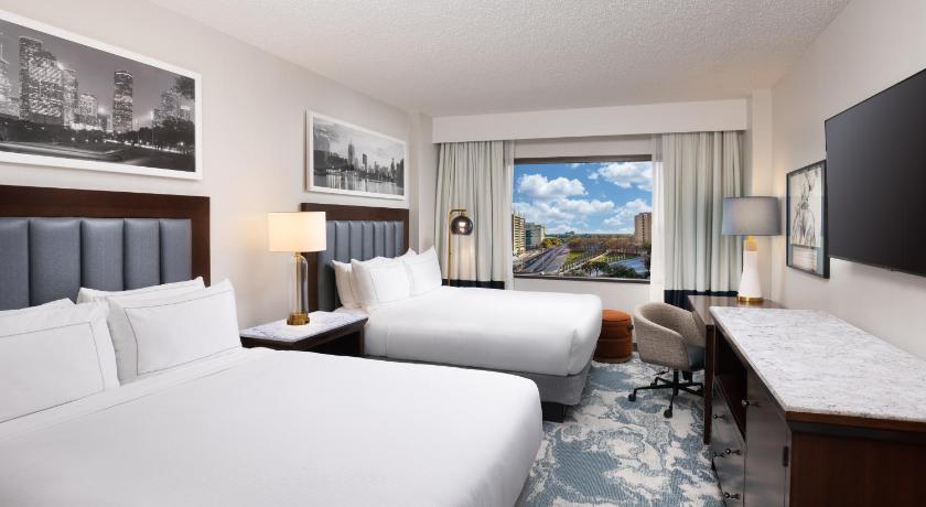 Image of 2 Queen Bed Guestroom with Kitchen 0