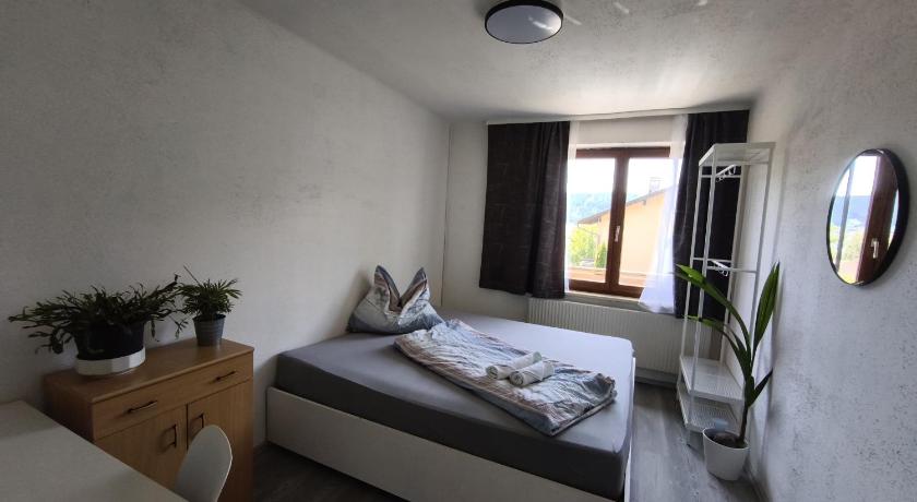 Cosy Room in Modern Flat