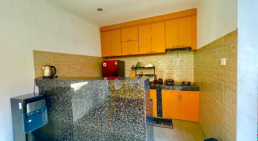 SantikaHomeStay - image 5