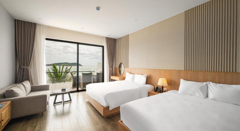 Phòng 2 Giường Đơn Nhìn Ra Biển (Twin Room with Sea View)