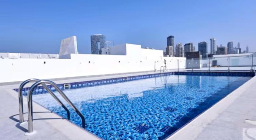 Dancenter Retreat Sheikh Zayed Road - image 6