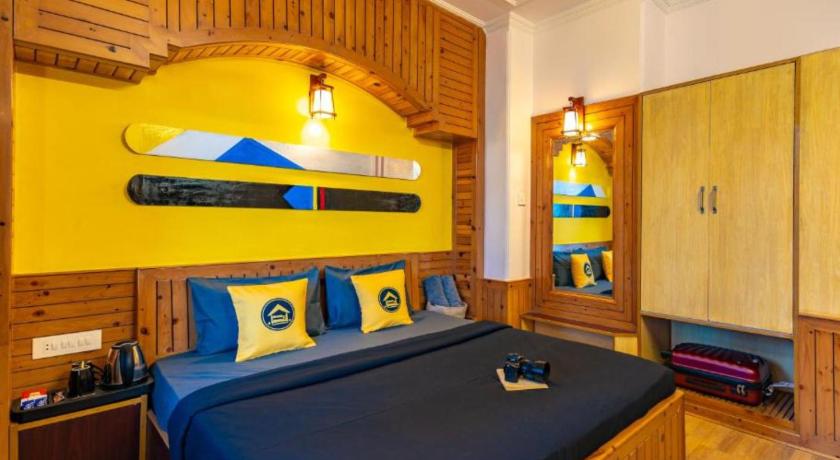 Image of Deluxe Double Room with Balcony 1