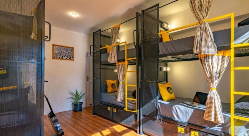 Image of Bed in 6 Bed Mixed Dormitory 0