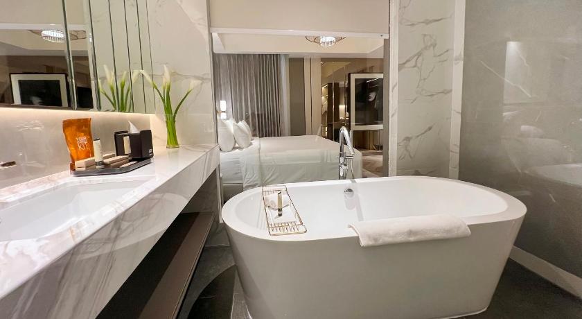 Image of Suite Room 2