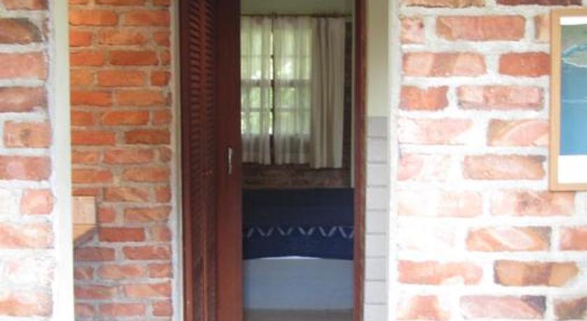 Image of Standard Double or Twin Room with Garden View 4