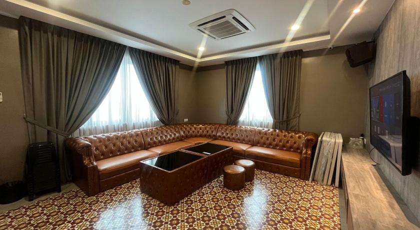Kuala Krau Capital O 91170 Kurau Bay Hotel 3-Star Hotel suite