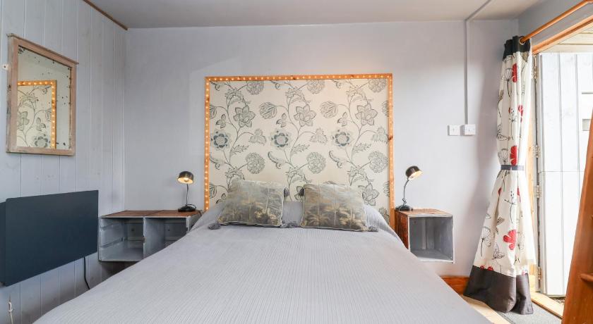 布兰福德论坛 Tiny Willow 3星级 单人房 景观