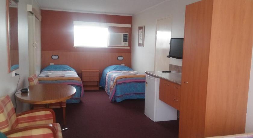 Motel Monaco photo
