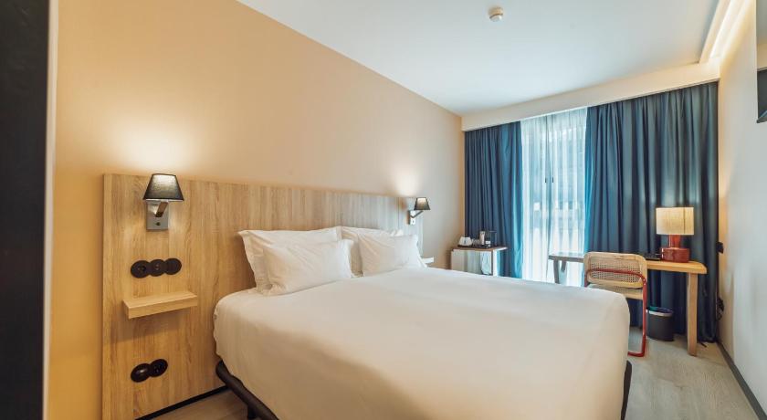 ポルト ABC Hotel Porto - Campanha 4つ星 ホテル プール