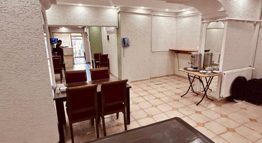 Sera Hotel - image 5