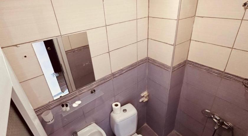 Sera Hotel - image 7