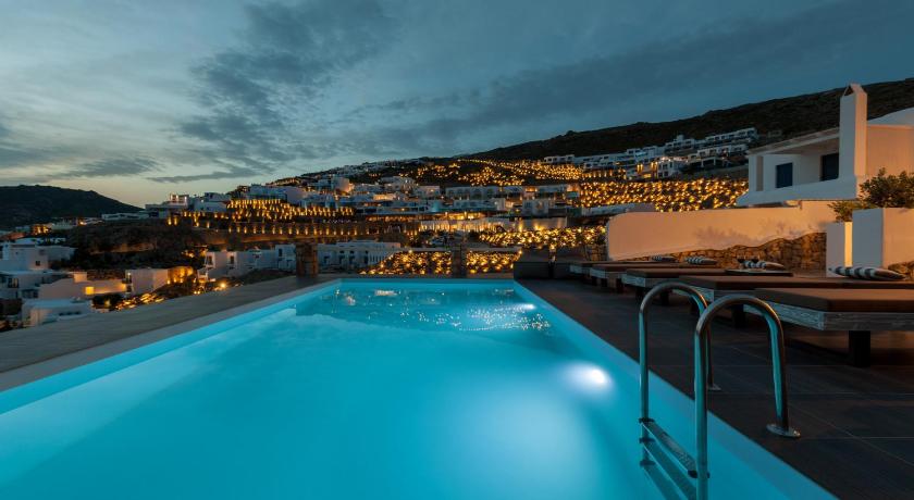 Cova Mykonos Suites