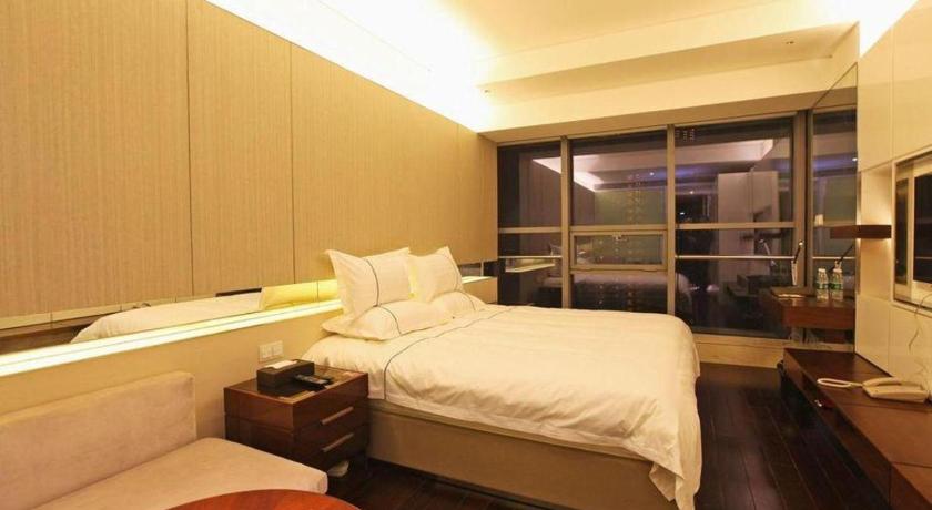 Nanjing YuTimes Hotel - image 10