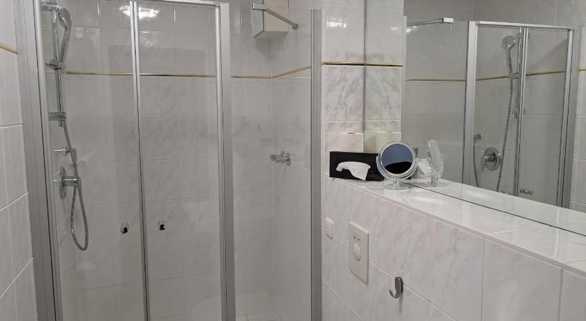 Image of Standard Double Room 6