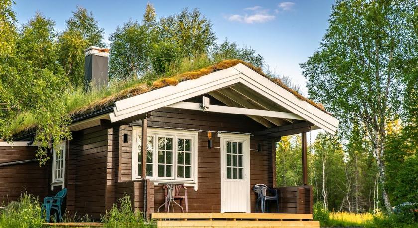 Fullt utstyrt koselig hytte i vakre, private omgivelser