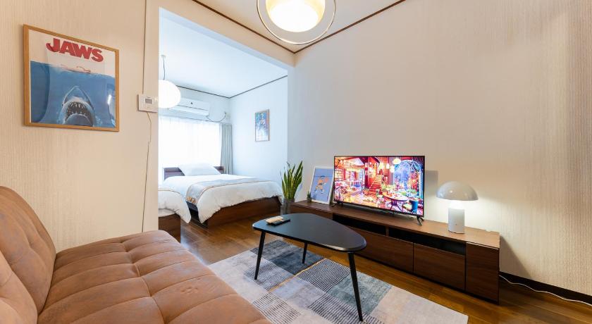 Tokyo Animal Art Apartment Type 12 4-Star Accommodation suite