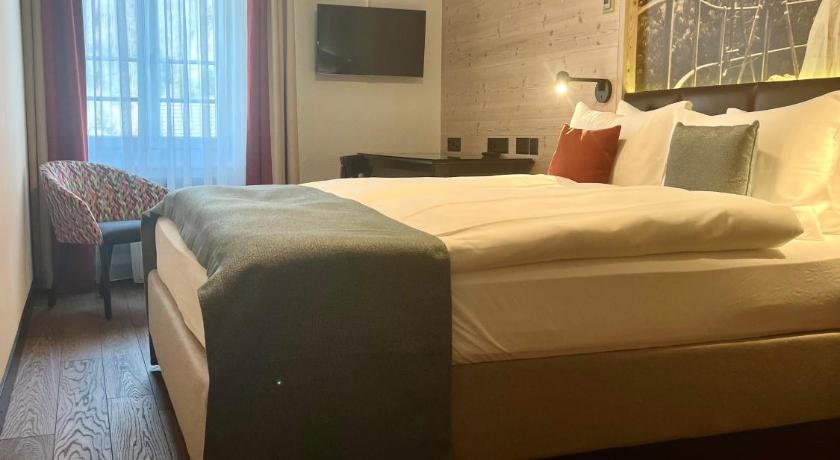 Image of Tiny Room 7