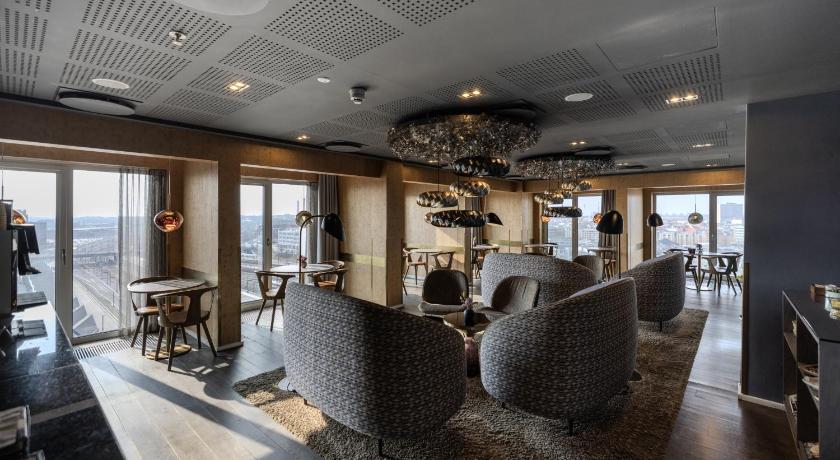 Image of Premium Executive King - Lounge Included 4