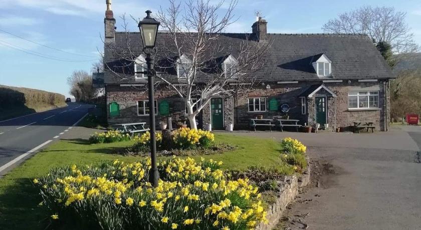 The Old Ford inn
