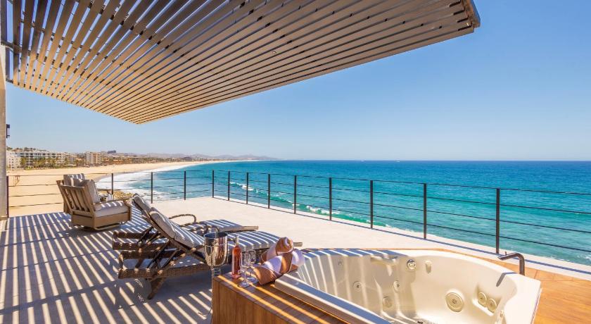 Cabo Break Hotel