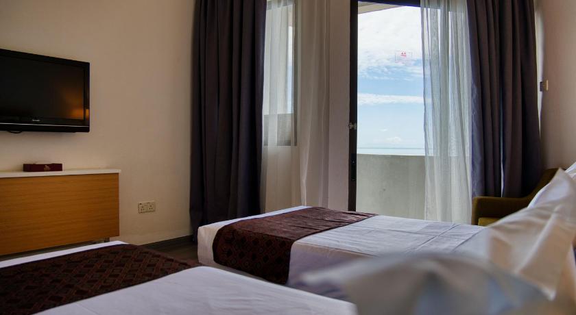 Image of Superior Double or Twin with Partial Sea View 6