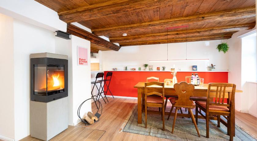 Bunter Hund Apartments - ganzes historisches Altstadthaus