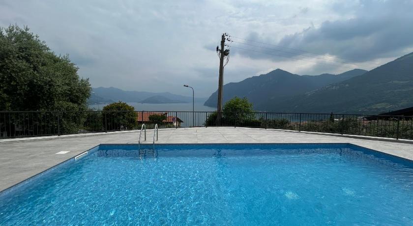 Appartamento Valentina piscina e vista lago