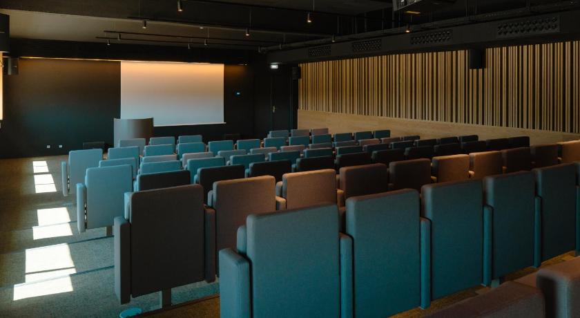 リスボン Hotel Acta Moa 4つ星 ホテル プール